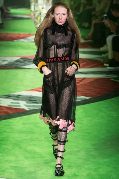 Look 62
